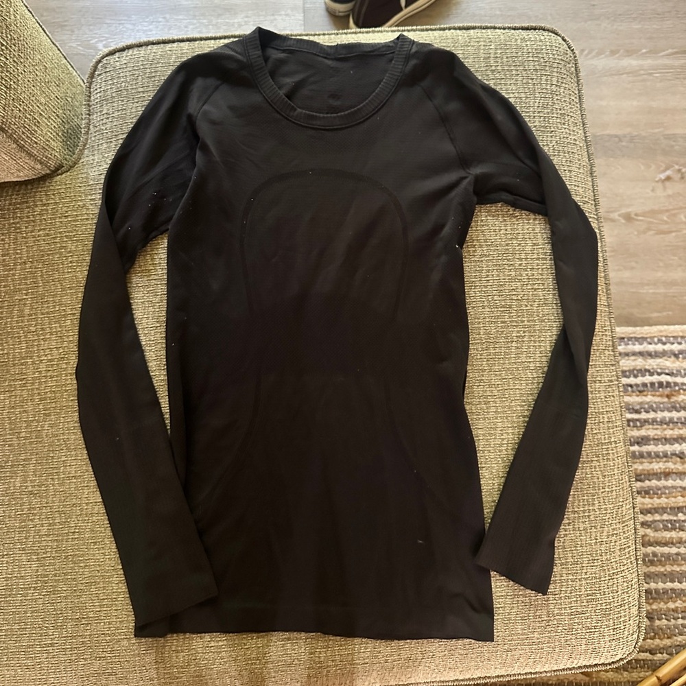 Lululemon top
